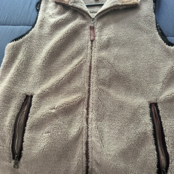True Grit vest - Picture 1 of 2